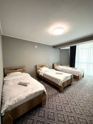 Трехместный стандартный номер — room, Osh