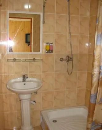 Doppelzimmer — zimmer, Karakol