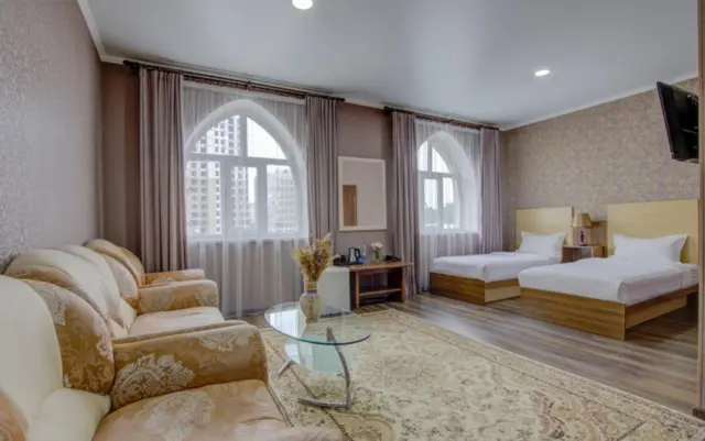 Shah Palace Hotel — mehmonxona, Bishkek