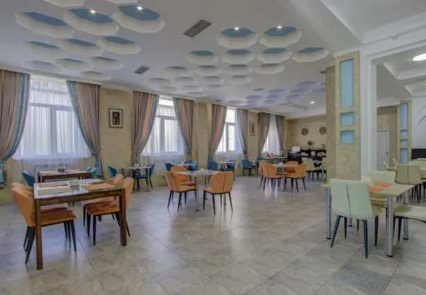 Shah Palace Hotel — mehmonxona, Bishkek