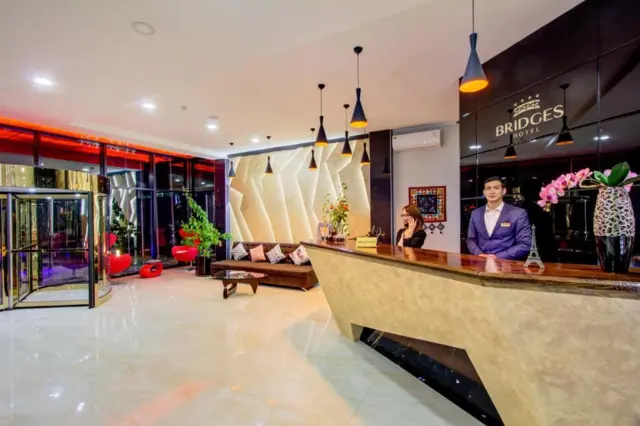 Hotel Bridges Bishkek — қонақүй, Бішкек