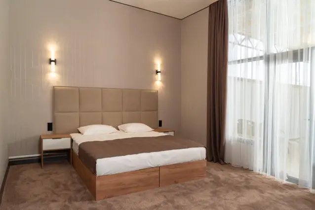 Балконды Deluxe Studio — нөмір, Қаракөл