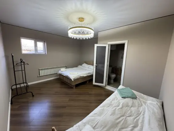 Family Room — room, Karakol