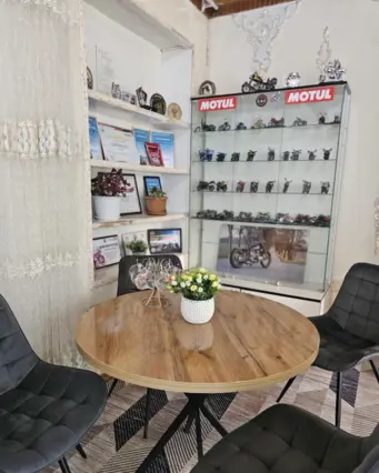 Ostello per Motociclisti — ostello, Osh