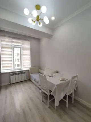 Asanbaydagi hashamatli kvartira — kvartira, Bishkek