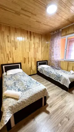 Twin Room — room, v. Kara-Oy