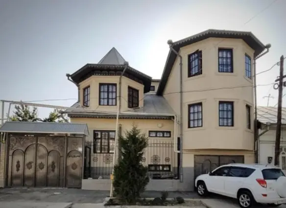 Хостел "Uyut house" — hostel, Osh