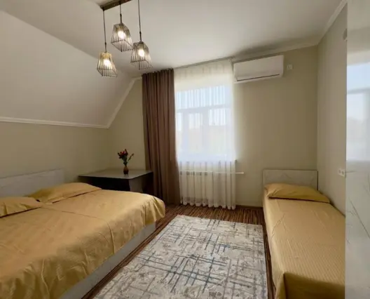 Семейный номер — room, Osh
