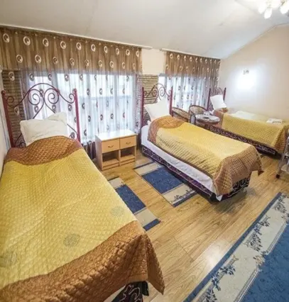 Трехместный номер — room, Osh