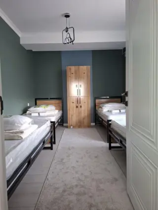 Четырехместный номер — room, Osh