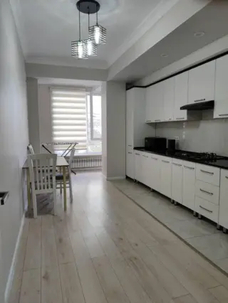 Umetaliev Caddesi'nde Tek Yatak Odalı Daire — daire, Bişkek