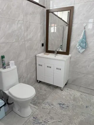 Großes Zimmer — zimmer, Shabdan