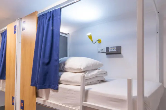 Койко-место в Шестиместном номере — bed space, Bishkek