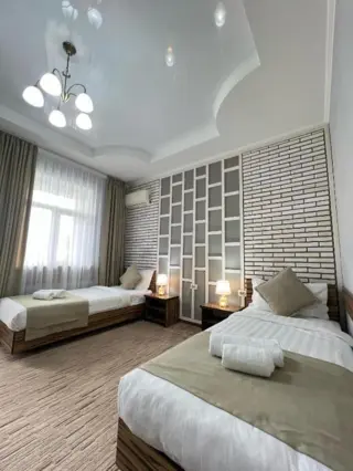Twin Standart — oda, Bişkek