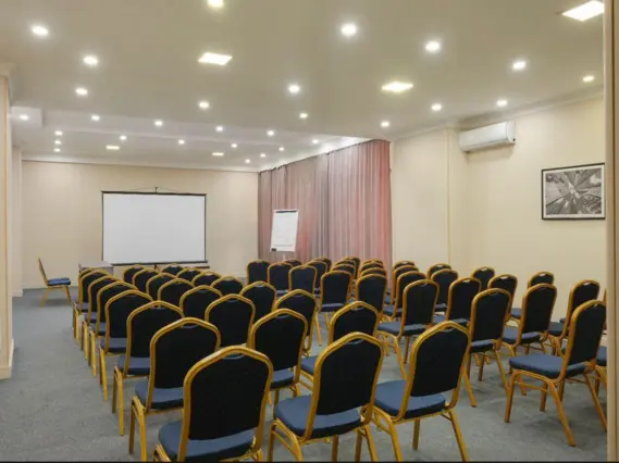 Hotel Madison Ave — hotel, Bishkek