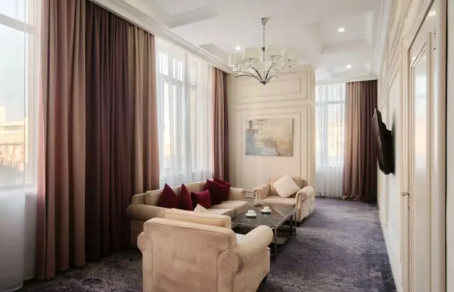 Double Suite — room, Bishkek
