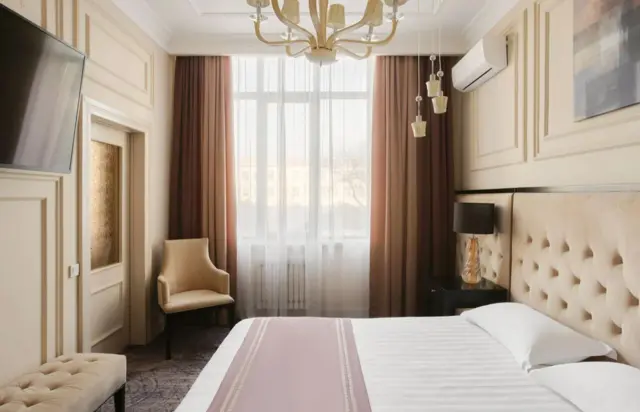 Double Suite — room, Bishkek