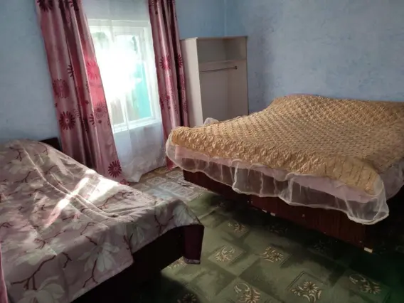 Quadruple Room with Shared Bathroom — room, v. Tamga