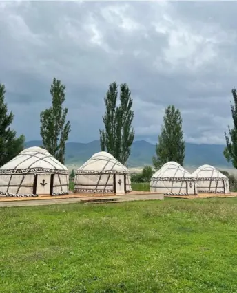 Войлочная Юрта — юрта, Кызарт