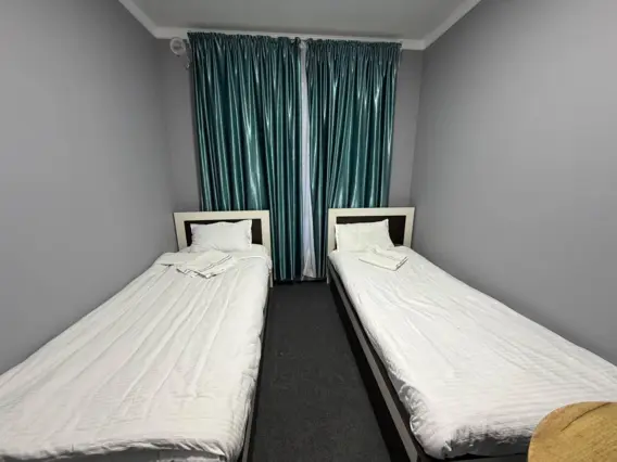 Tagay Hotel — hotel, Chaek