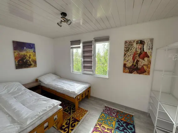 Triple Room — room, v. Ton