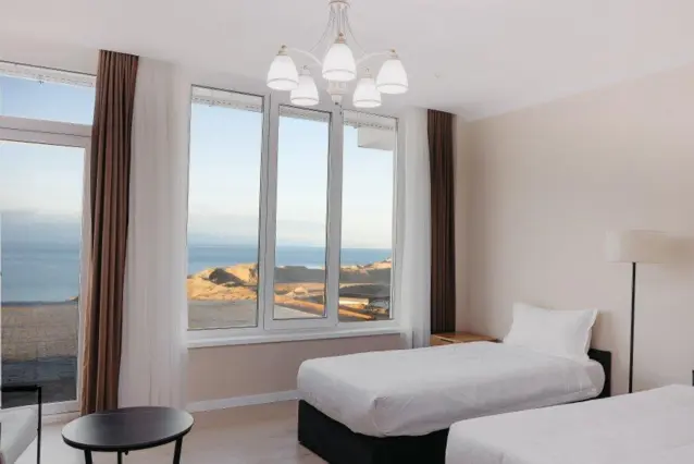 Ton Azure Hotel — гостиница, с. Тон