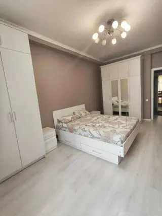 One-room apartment on Kalyk Akiev Street — apartment, Bishkek