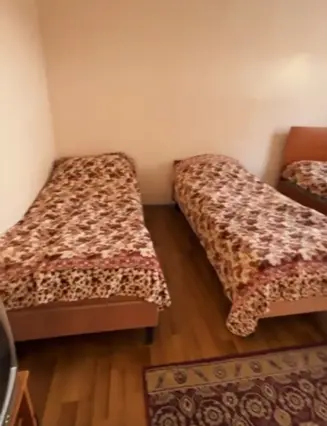 Quadruple Economy Room — room, v. Kara-Oy