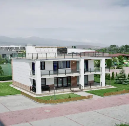 Villas — cottage/house, v. Bosteri