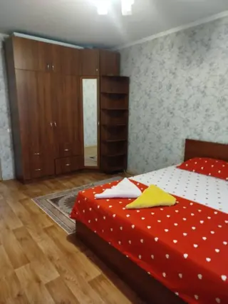 One-room apartment in 11th microdistrict — apartment, Bishkek
