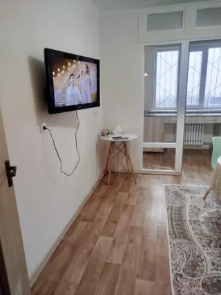 One-room apartment in 11th microdistrict — apartment, Bishkek