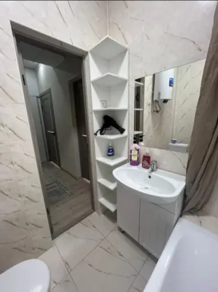 Apartment on Zhumabek 239 — apartment, Bishkek