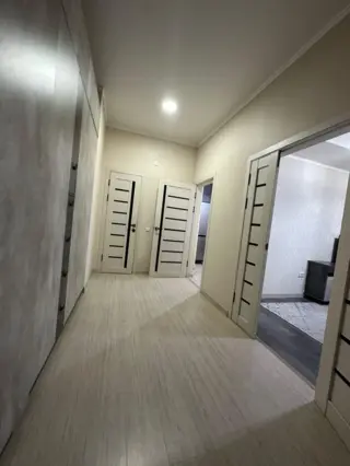Apartment in the 5th Microdistrict — apartment, Bishkek