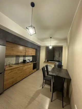 Apartment in the 5th Microdistrict — apartment, Bishkek