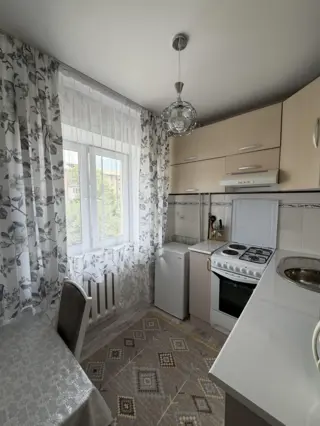 Apartment in 5th Microdistrict — apartment, Bishkek