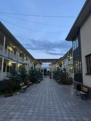 Пансионат «Гранд Орнок» — пансионат, с. Орнок