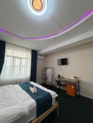 Saratan Hotel — hotel, Osh
