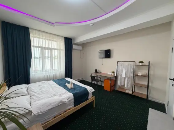 Saratan Hotel — hotel, Osh