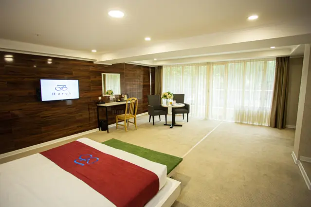 Standard King — room, Bishkek