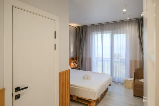 Family Room — room, v. Baktyu-Dolonotu