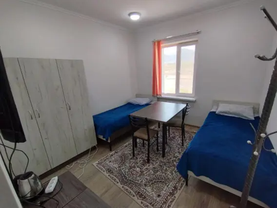 Chambre quadruple — chambre, Bosteri