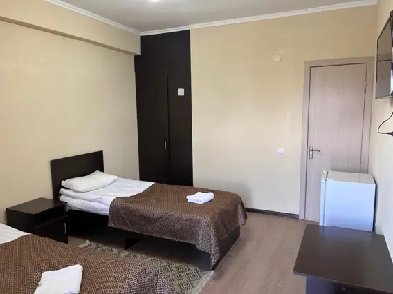 Five-person Room — room, v. Baktyu-Dolonotu