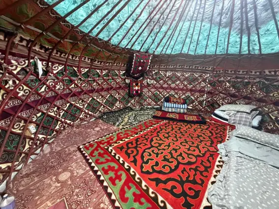 Большая юрта — юрта, с. Тон