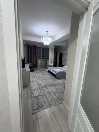Трехкомнатная квартира в центре — квартира, Бишкек
