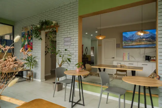 People Nest Hotel — hostel, Bishkek