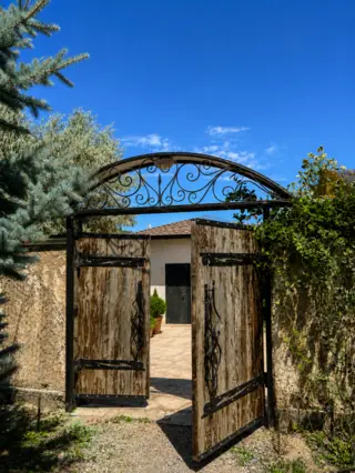 Ak Tengir Yurt Camp — зона отдыха, с. Тосор
