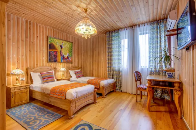 Navat Hotel — hotel, Bishkek