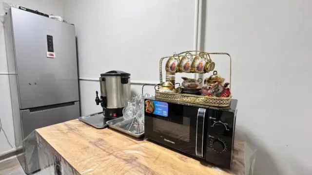 Besh kishilik xonadagi yotoq joyi — yotoq joy, Karakol