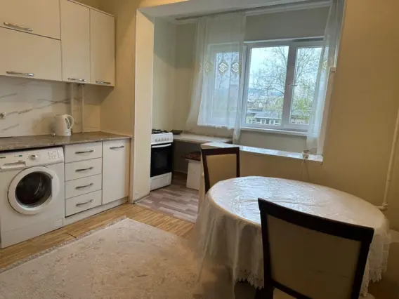 7. Mikrorayon'da Daire — daire, Bişkek