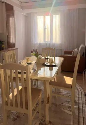 Appartement de 2 pièces au centre-ville d'Och — appartement, Och